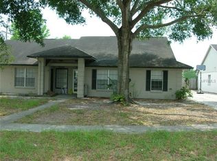3242 Laurel Dale Dr, Tampa, FL 33618