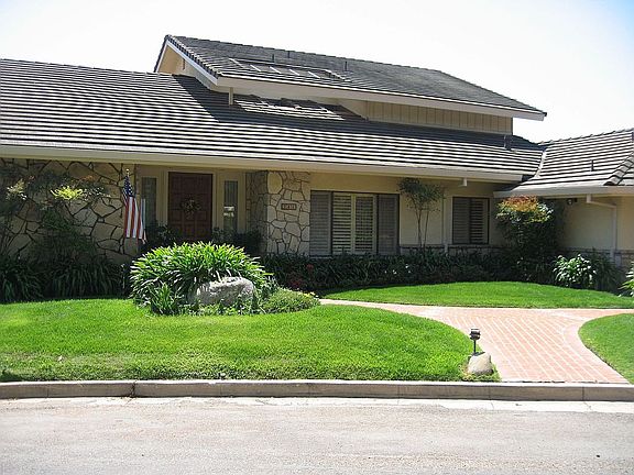 5th image of 244 Barnard Way