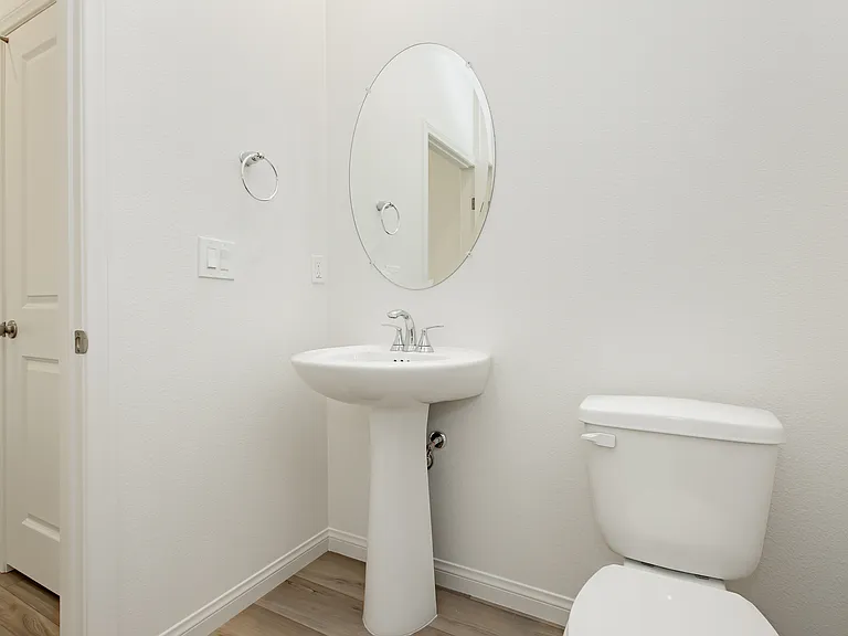 9108 Vesey Ave — Photo 12
