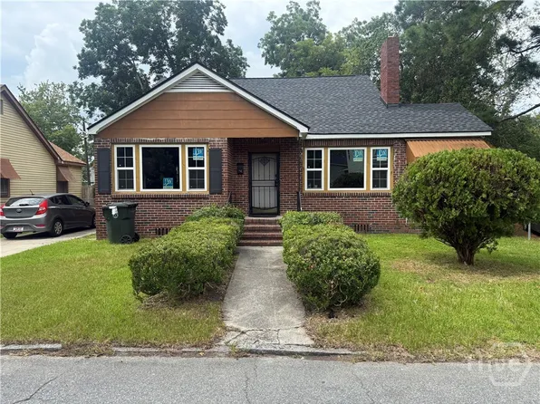 1210 E 40th Street, Savannah, GA 31404