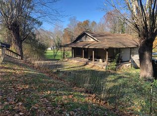 8 Wooten Cove Rd, Weaverville, NC 28787