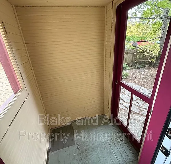 7824 SE 11th Ave — Photo 15