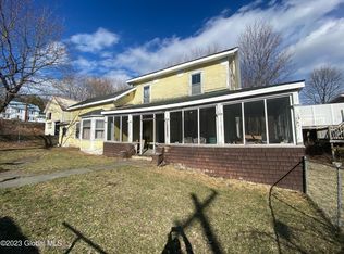 8 Spring St, Port Henry, NY 12974