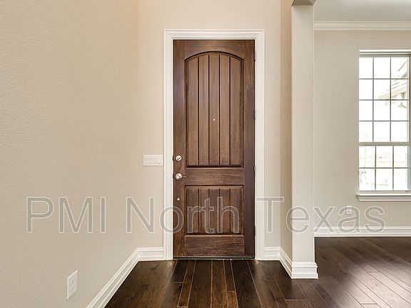 3rd image of 11045 Villa Canales Ln