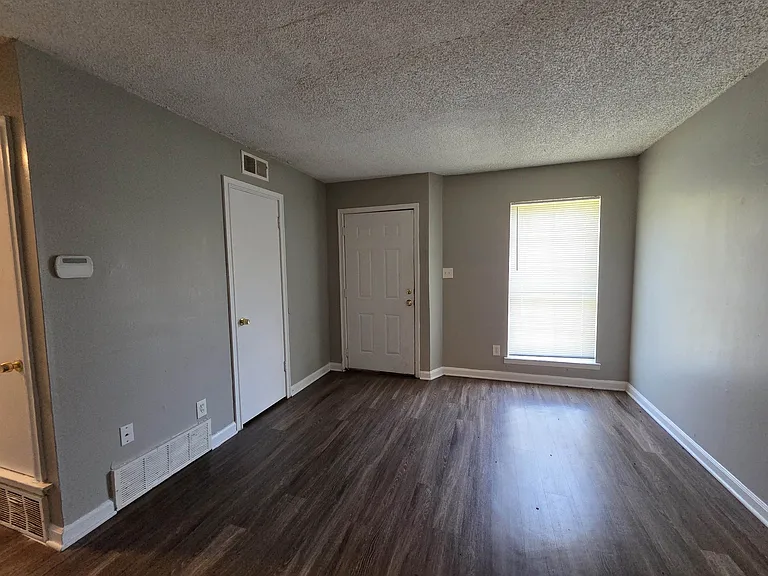 3277 Valley Stream Cv — Photo 13