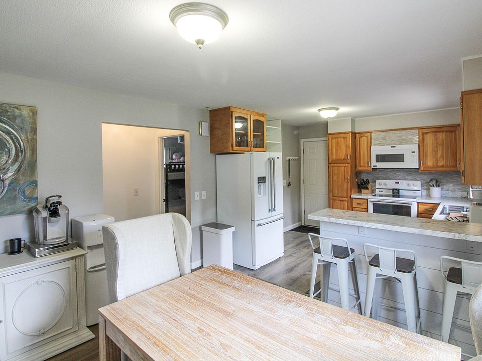 23 Bradley Street, Dixfield, ME 04224 Zillow