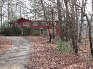 110 Geranium Dr, Sylva, NC 28779