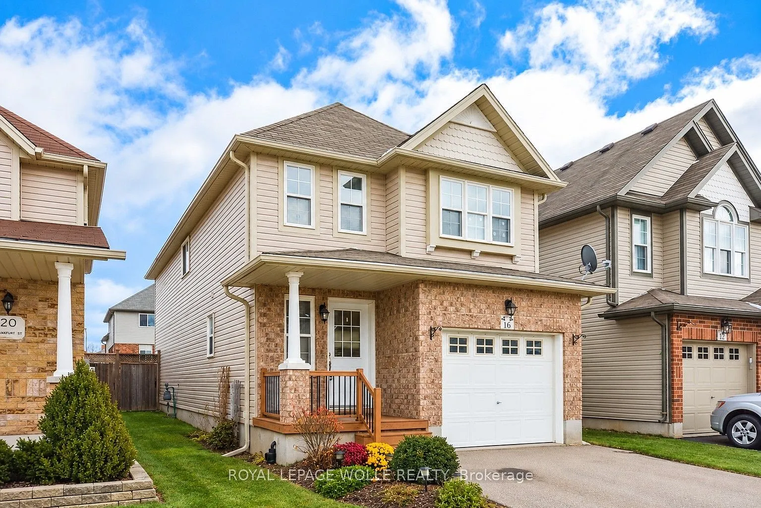 4 bed, $2,700 — Photo 1