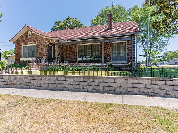 4th image of 418 S Lincoln Avenue