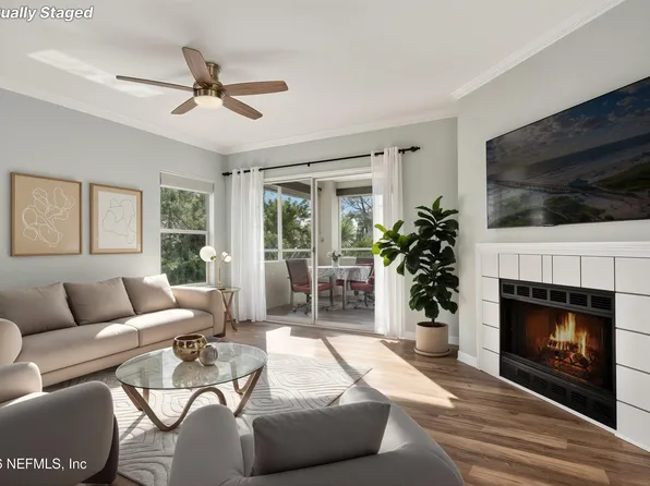 1800 THE GREENS Way #302, Jacksonville Beach, FL 32250