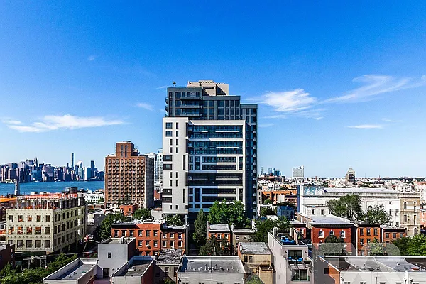 321 Wythe Avenue