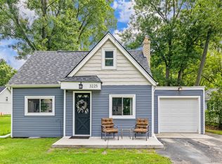 3225 Donley Ave, Rochester Hills, MI 48309