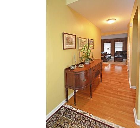 4th image of 9388 Wheaton Ct