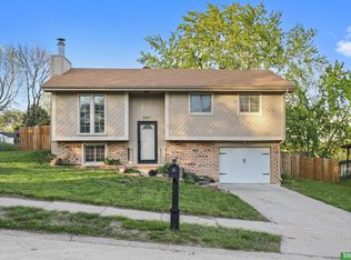 8807 S 143rd St, Omaha, NE 68138