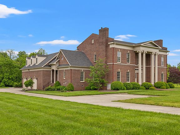 2nd image of 250 Walden Way