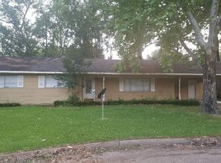 5265 Parkway Dr, Jackson, MS 39211
