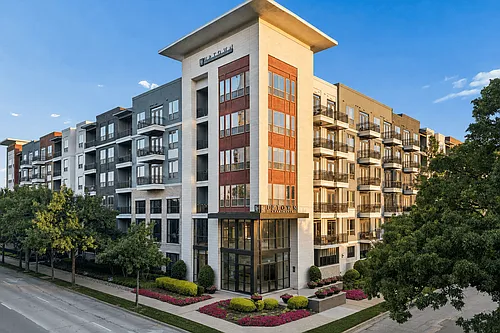 L2 Uptown Photo 1