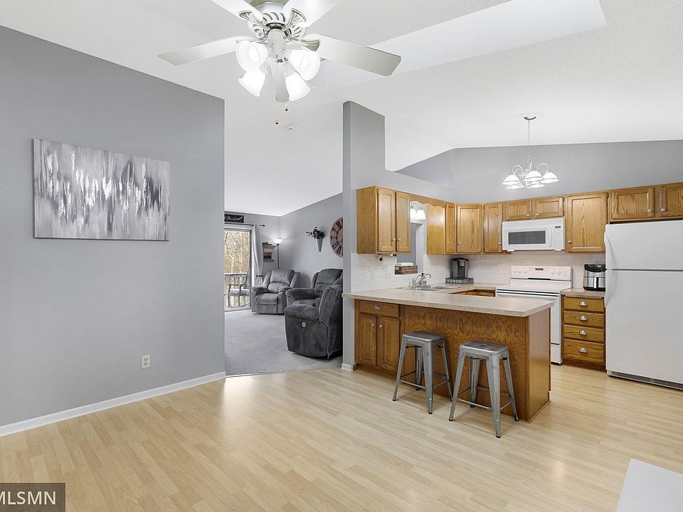 1st image of 2377 Grenadier Ave N