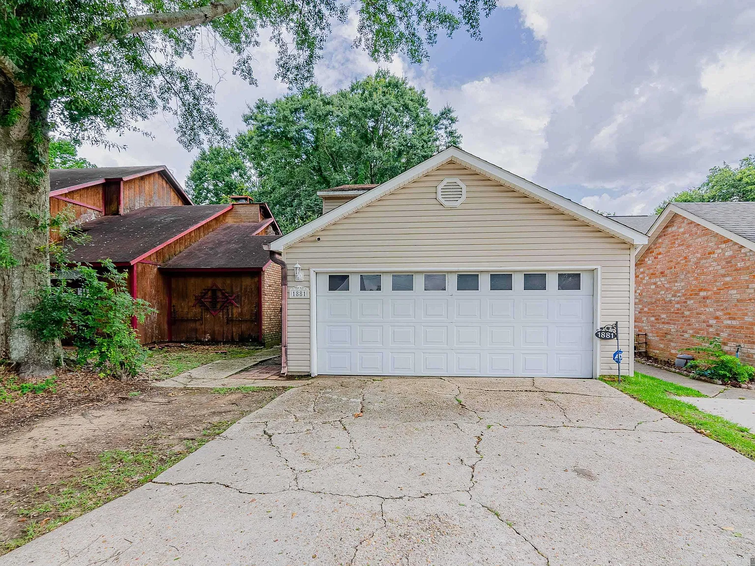 3 bed, 1650 sqft, $2,000 — Photo 1