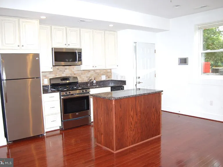 3211 Georgia Ave NW #A — Photo 12