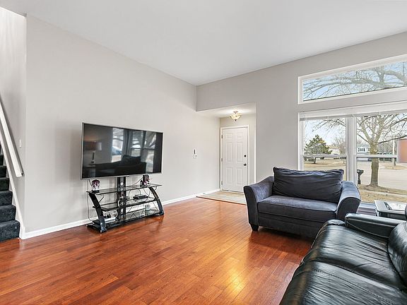 3rd image of 871 Taralon Trl
