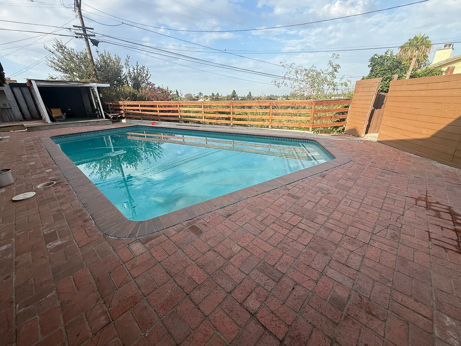 7 bed, 3.5 bath, 2766 sqft, $12,200 — Photo 3