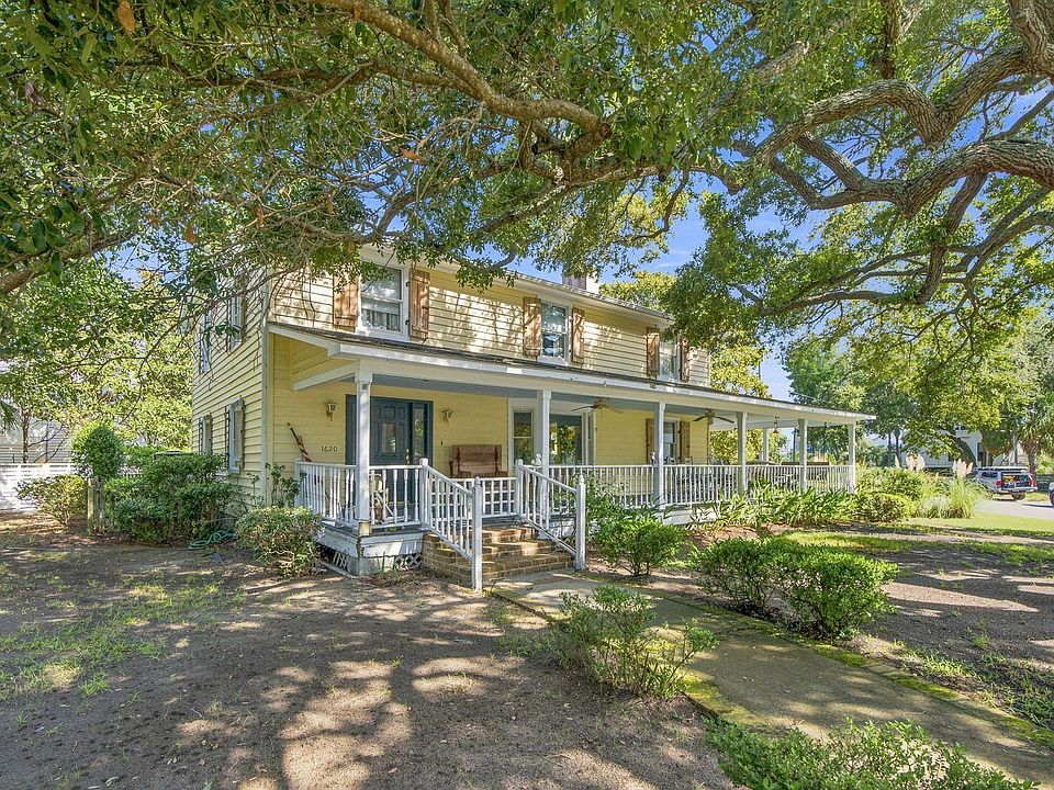 1st image of 1620 Poe Ave