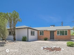 635 S Tudor Pl, Tucson, AZ 85710