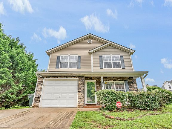 2nd image of 1025 Crowders Woods Dr