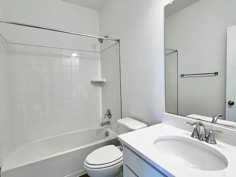 357 Andrew Ct — Photo 30