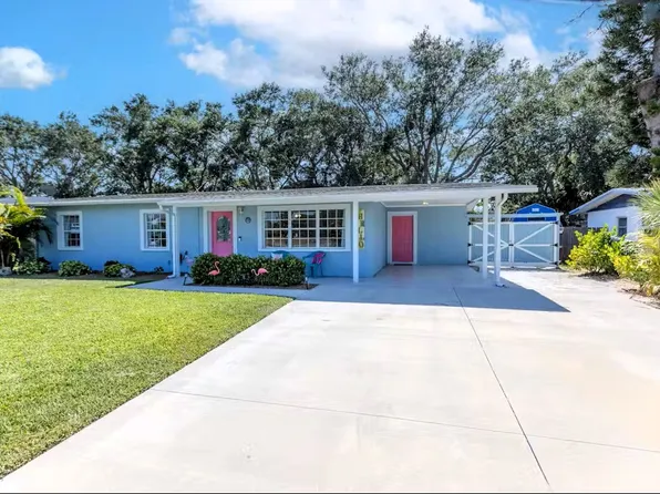 4112 Cape Vista Dr, Bradenton, FL 34209