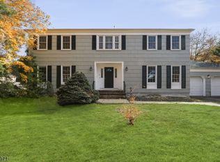 42 Briarwood Dr, Matawan, NJ 07747