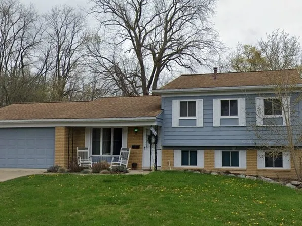 243 Randall Dr, Troy, MI 48085