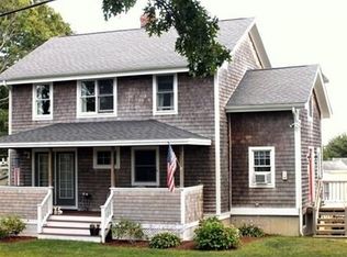 34 Monroe St, Buzzards Bay, MA 02532
