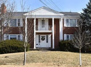 2210 Suffolk St #A, Cincinnati, OH 45230