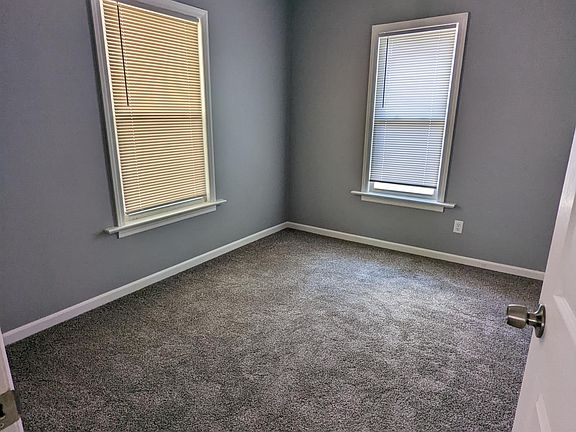 5th image of 536 Brady Ave