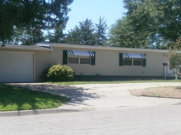 532 Laurel St, Minneapolis, KS 67467