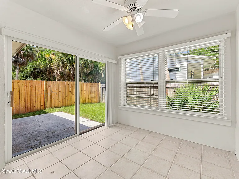 215 Pelican Dr — Photo 16