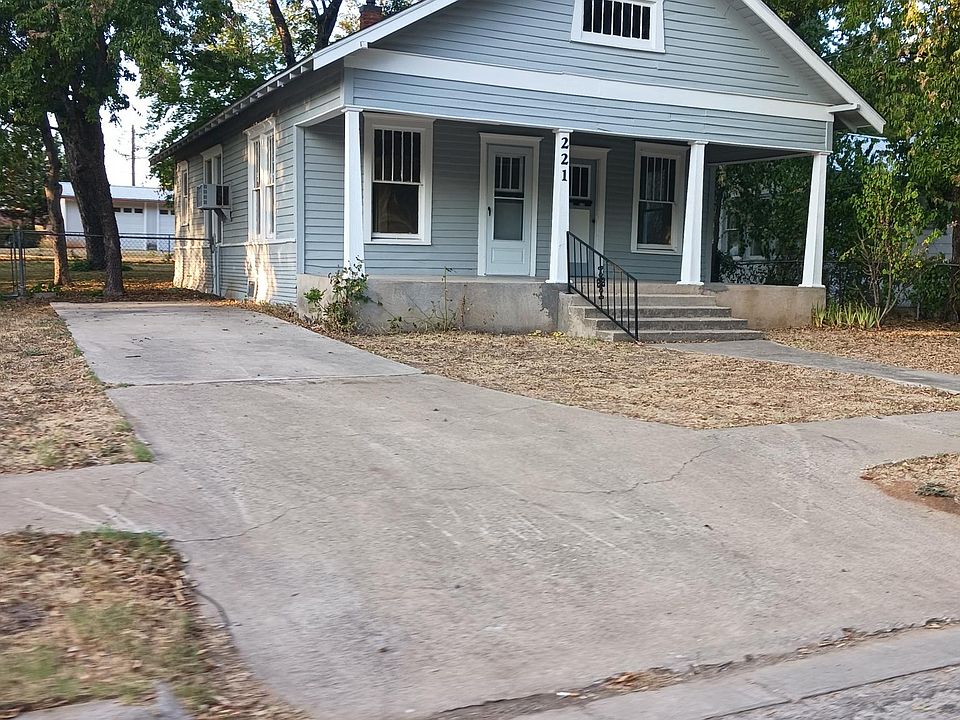 1st image of 221 McClain St