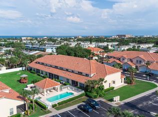 137 Manny Ln, Cape Canaveral, FL 32920