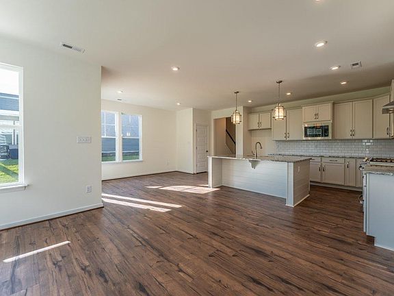 Kitchen - Hall