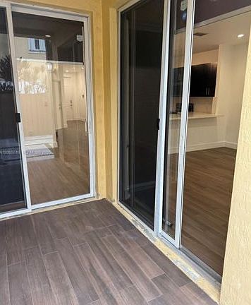 3rd image of 15069 SW 9th Way