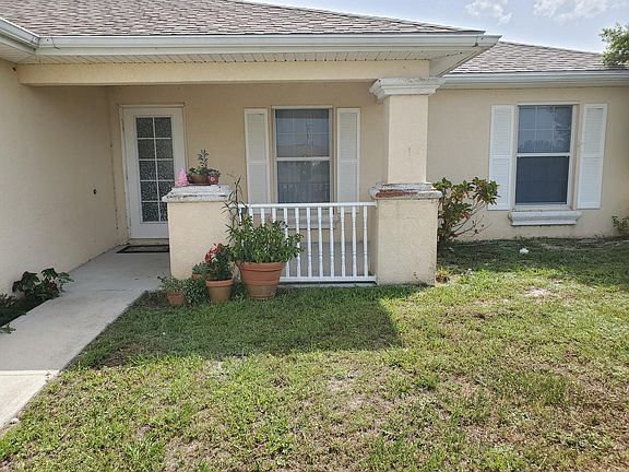 4th image of 1043 Cedartree Ave