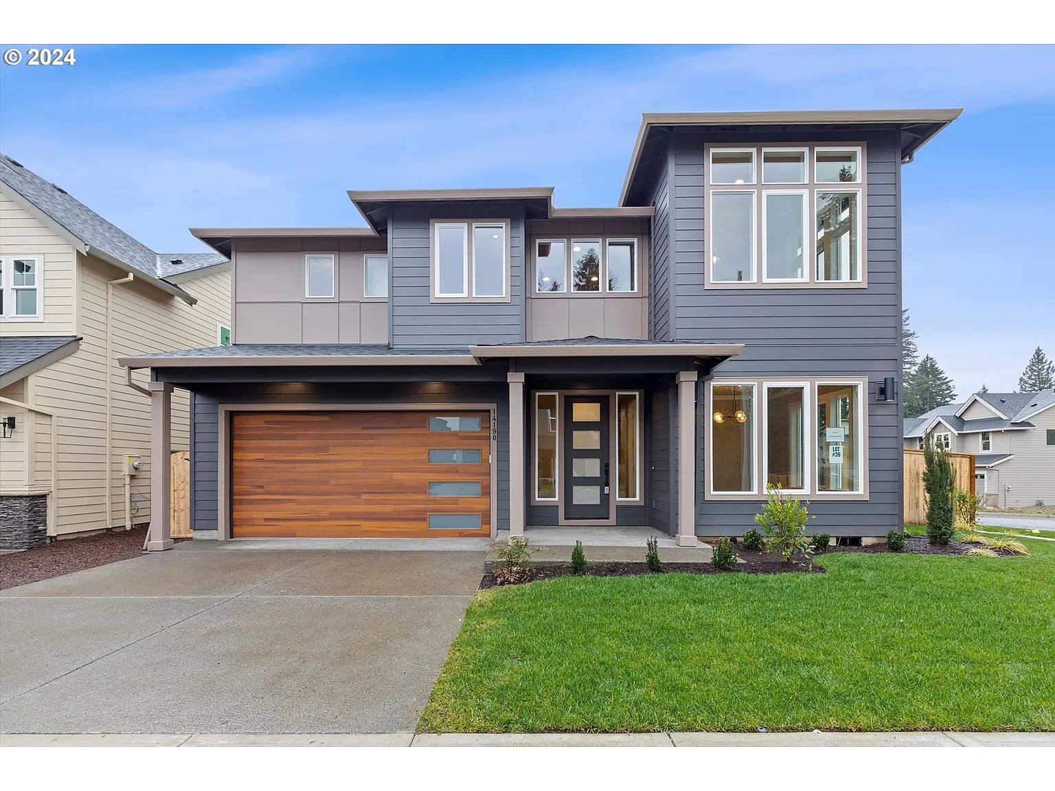 14190 SE Iseli Ln photo 1