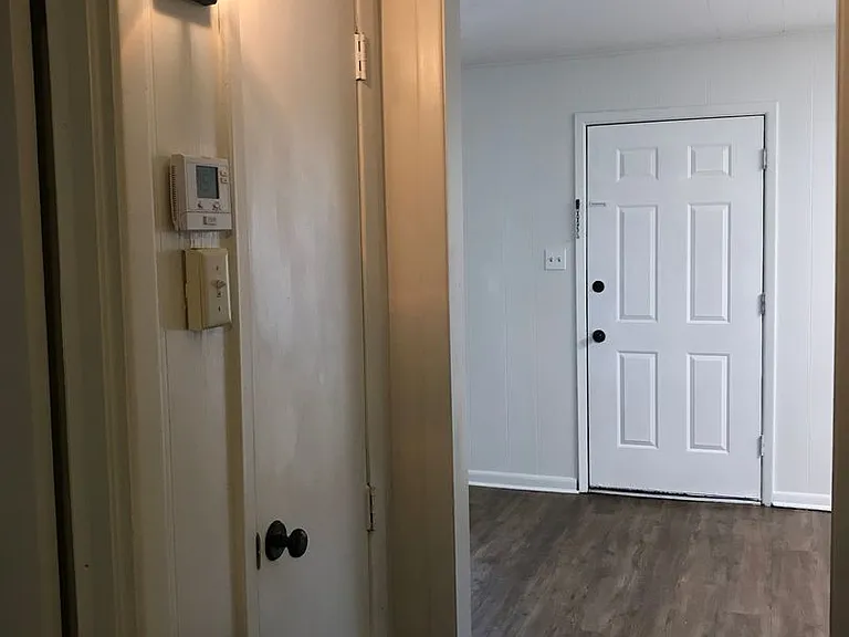 318 Porter Ave — Photo 8