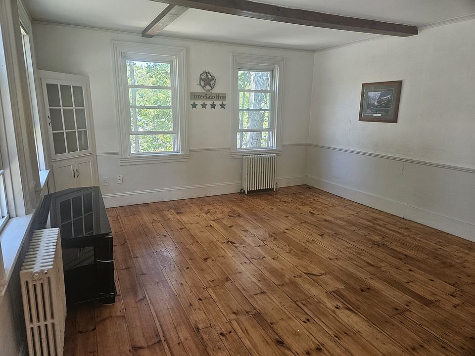2nd image of 20 Prospect St
