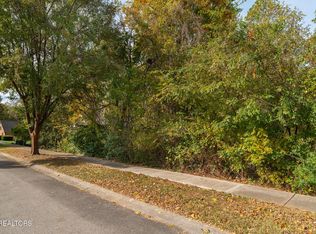 865 Belle Grove Rd, Knoxville, TN 37934