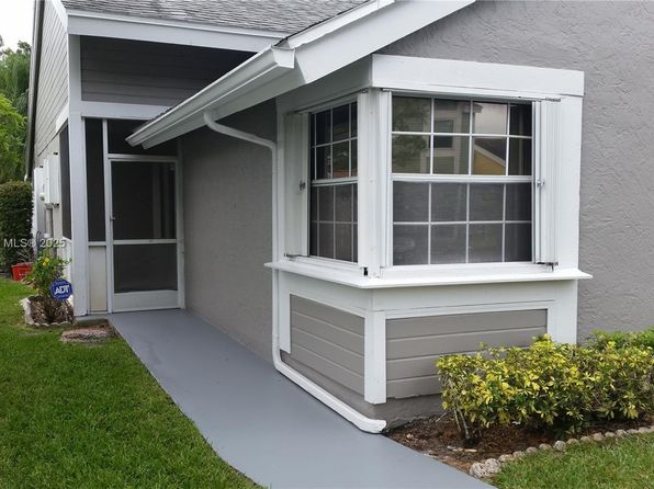 11071 SW 11th Pl #124