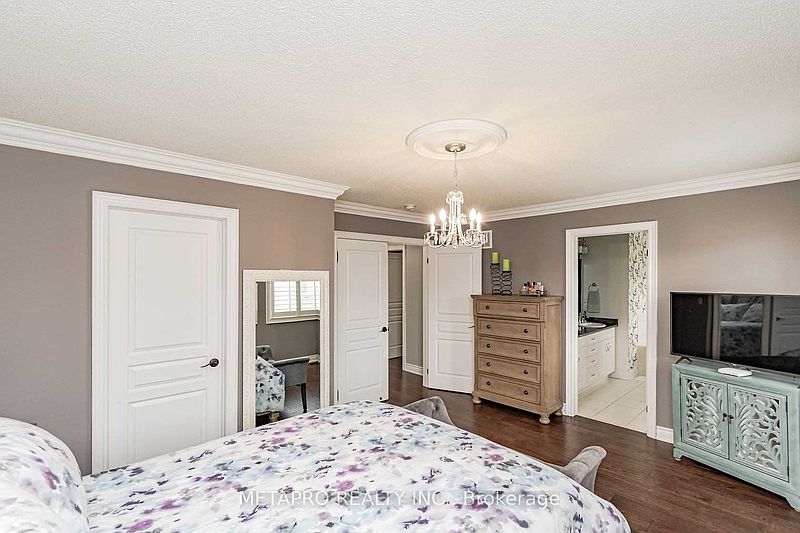 Burlington House for rent - 5 Bedrooms — photo 20