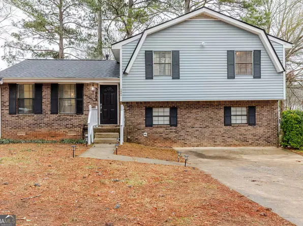 5868 Dan Dr, Ellenwood, GA 30294